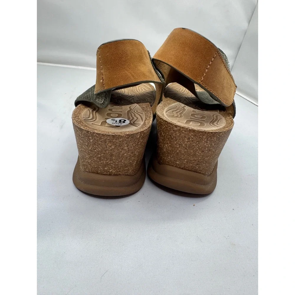 Bionica Cybele Wedge‎ Sandals Women 8.5 Green Leather Textured Boho Beach